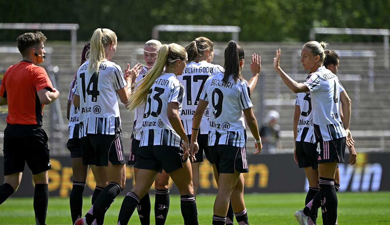 dortmund-women-04