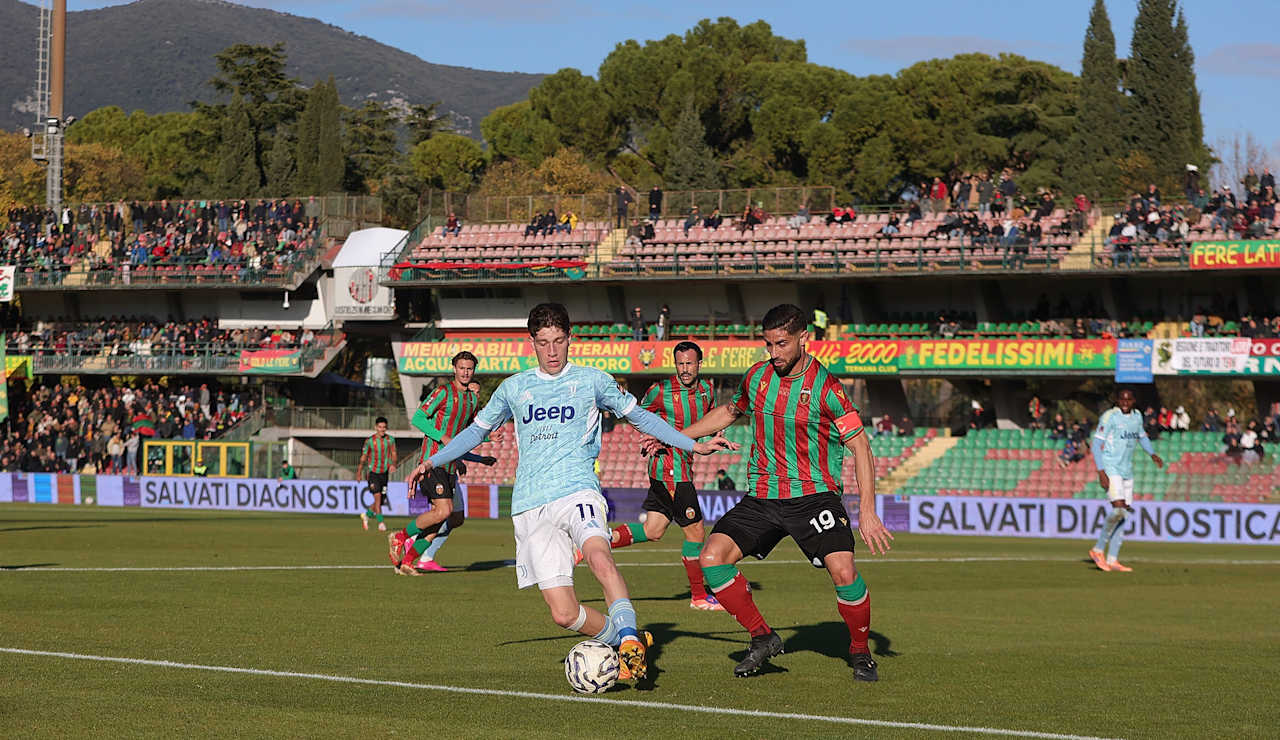 776418721GM00055_Ternana_Ca