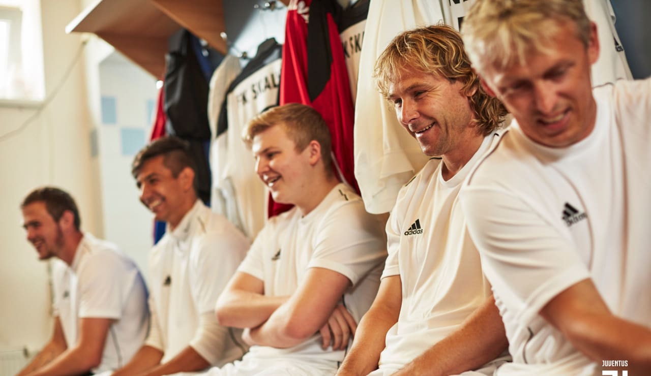 Nedved21a_batch.jpg