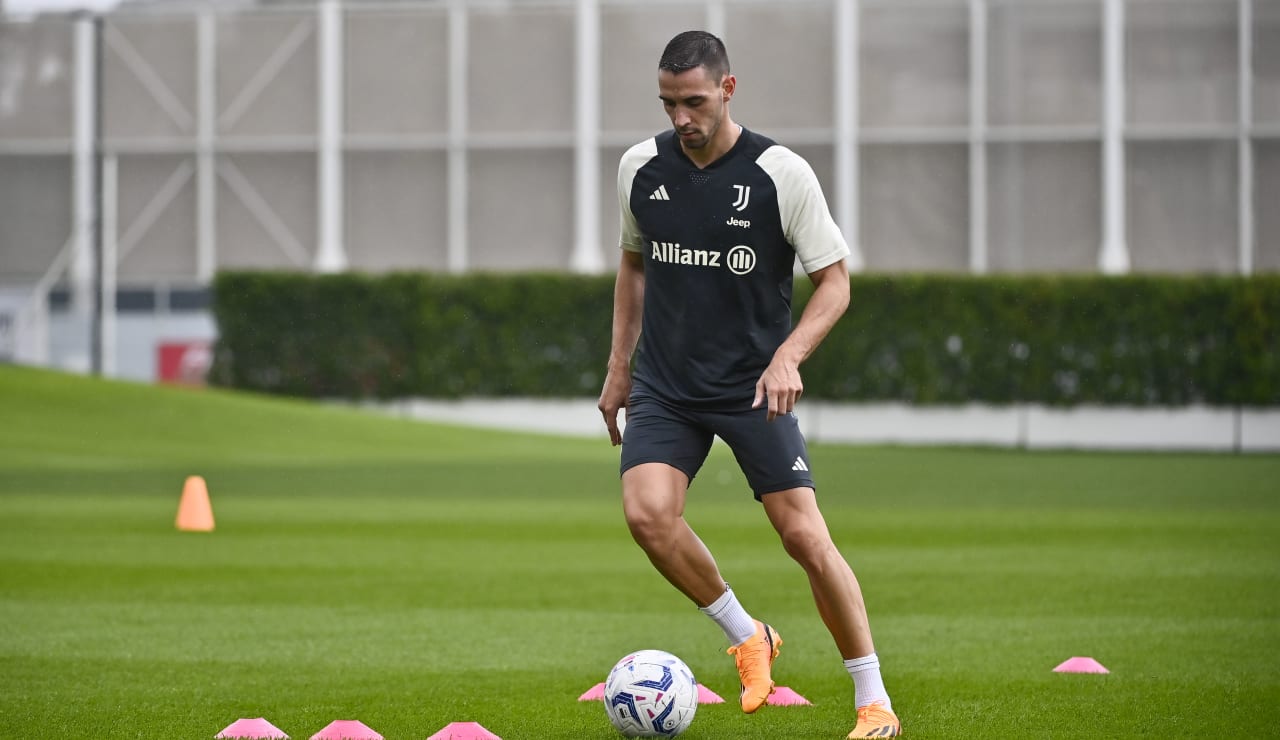 De Sciglio Training  11