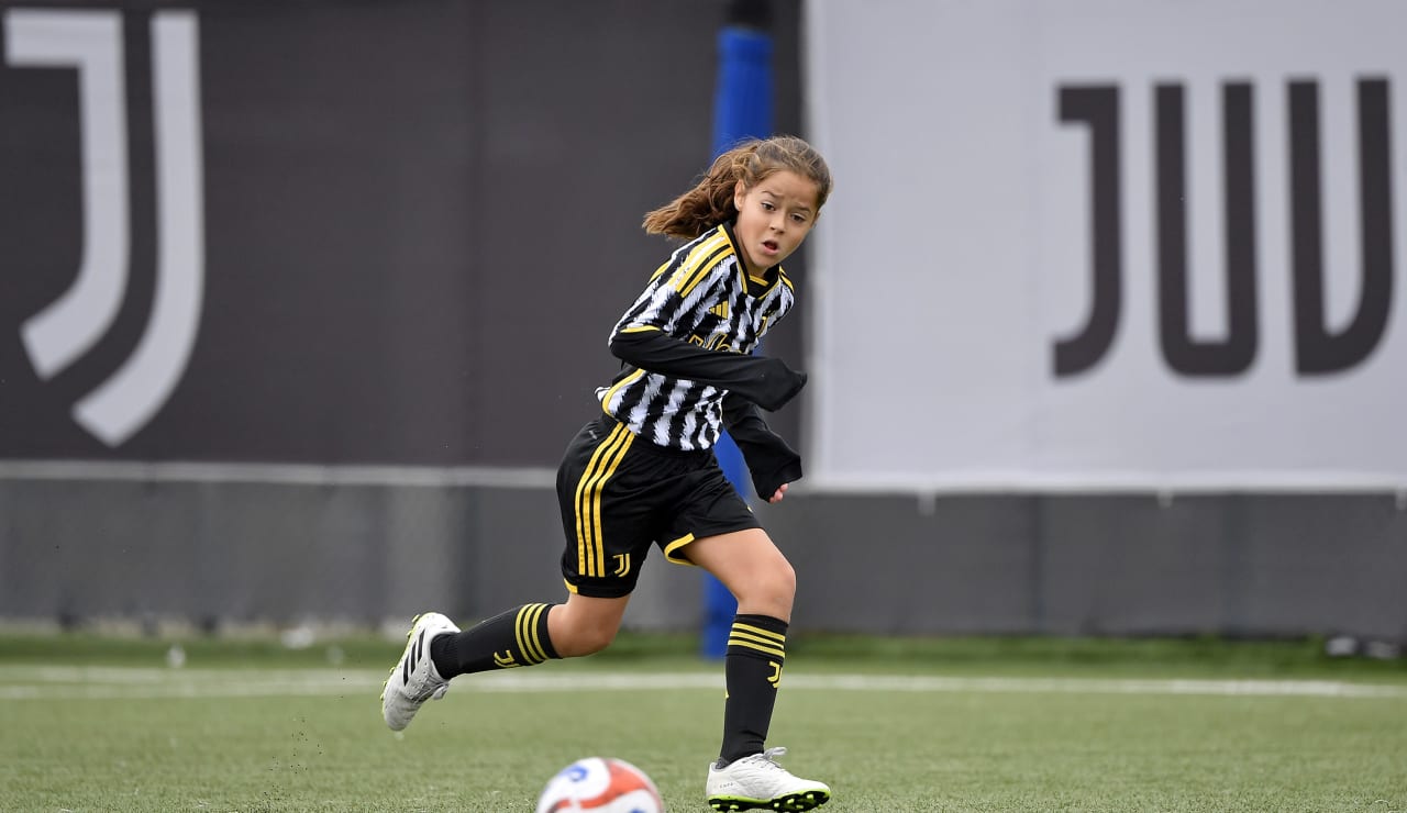 women under 10 11 vs Milan11
