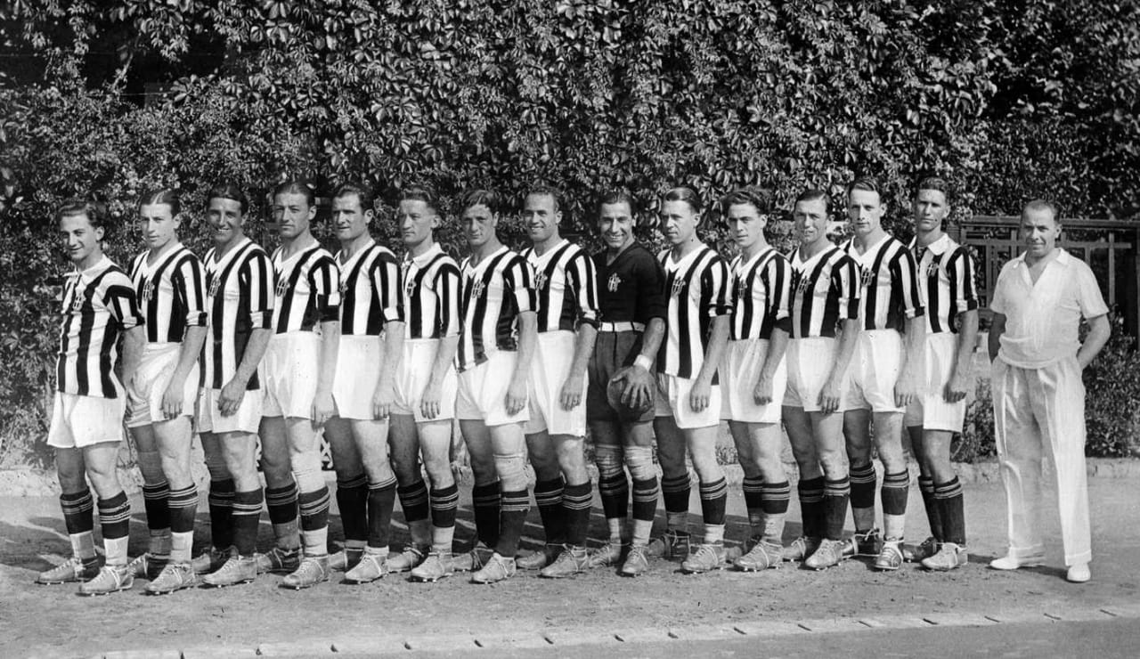 Formazione_1931_32.jpg