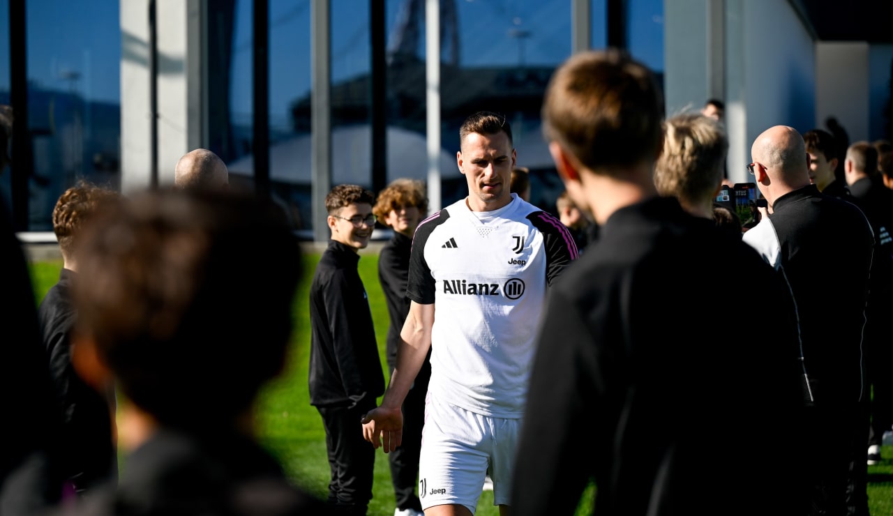 Academy Shape First Team Training 6