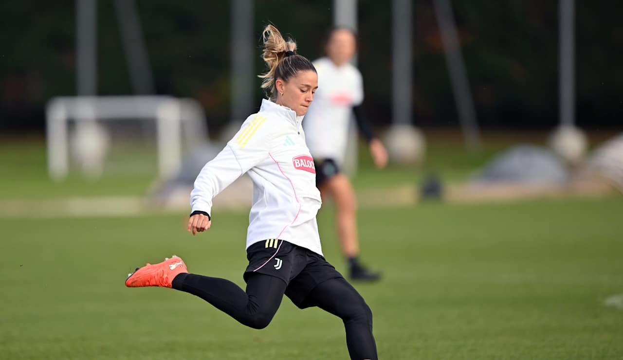 Training Women 4 12 25 11