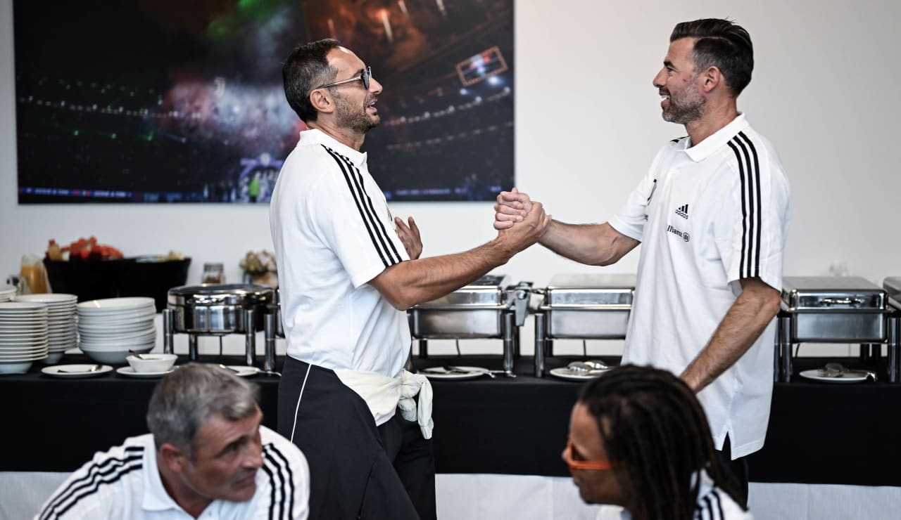 TOGETHER | LEGENDS JHOTEL11