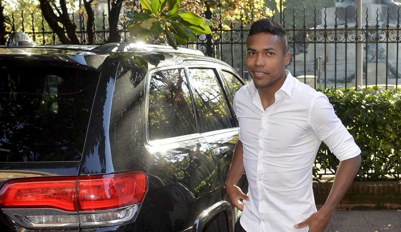 alex sandro visite mediche2.jpg