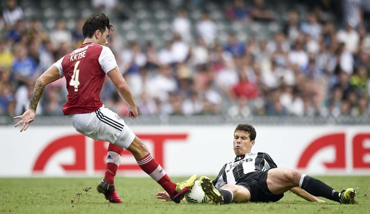 hernanes010.jpg