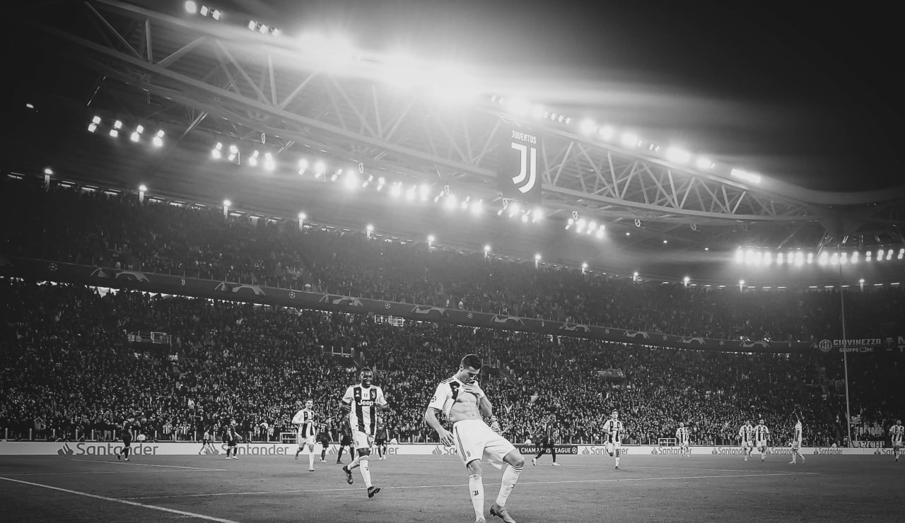 Ronaldo Black & White