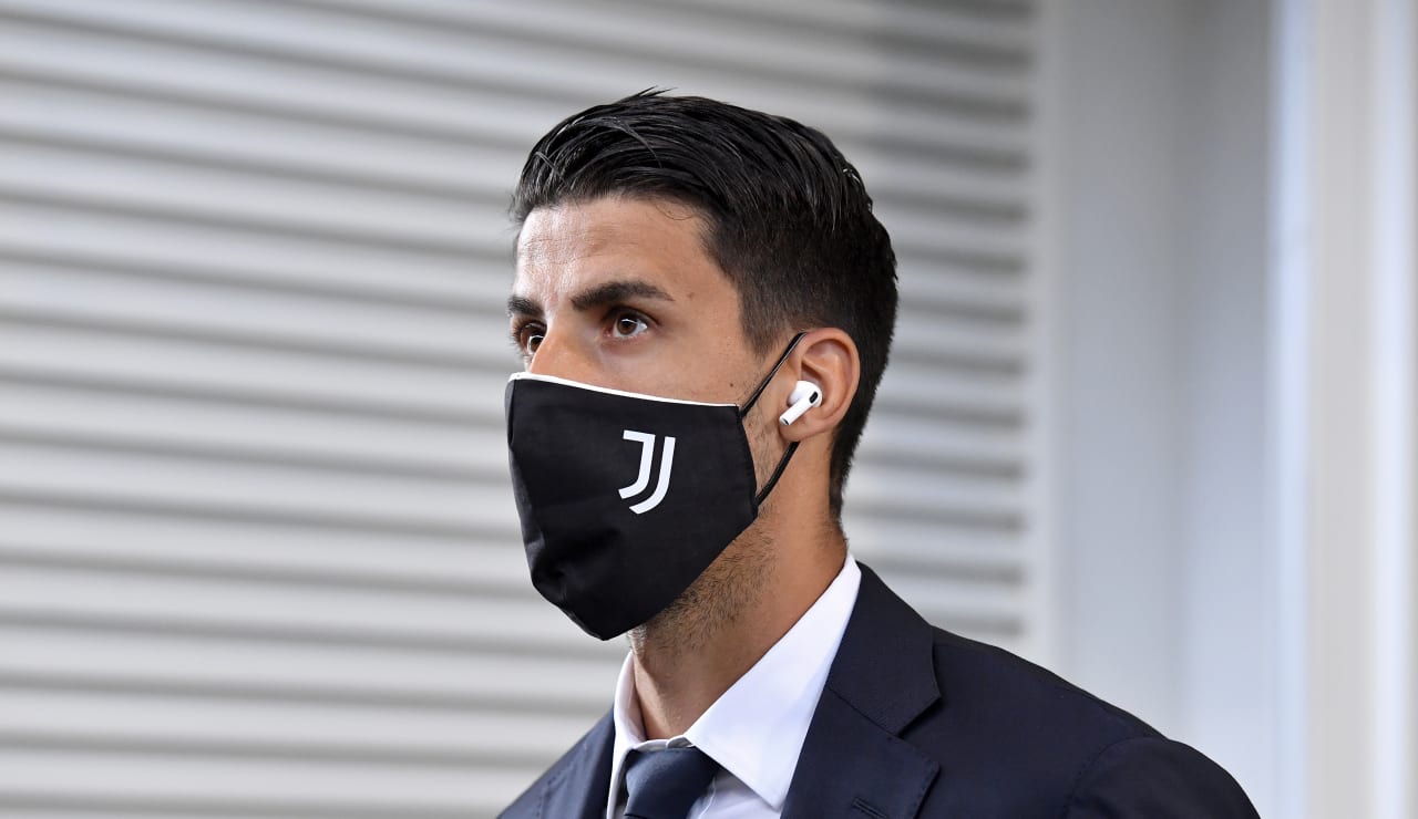 saluto khedira25