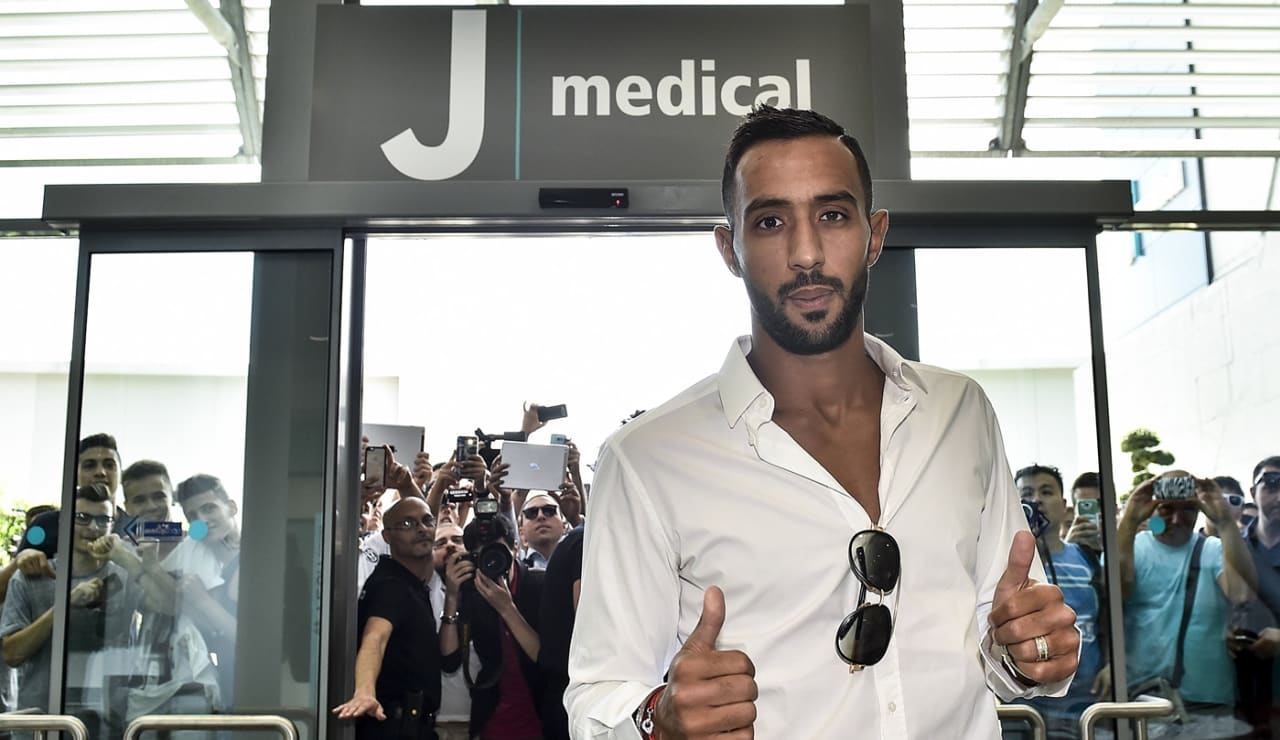 benatia009.jpg