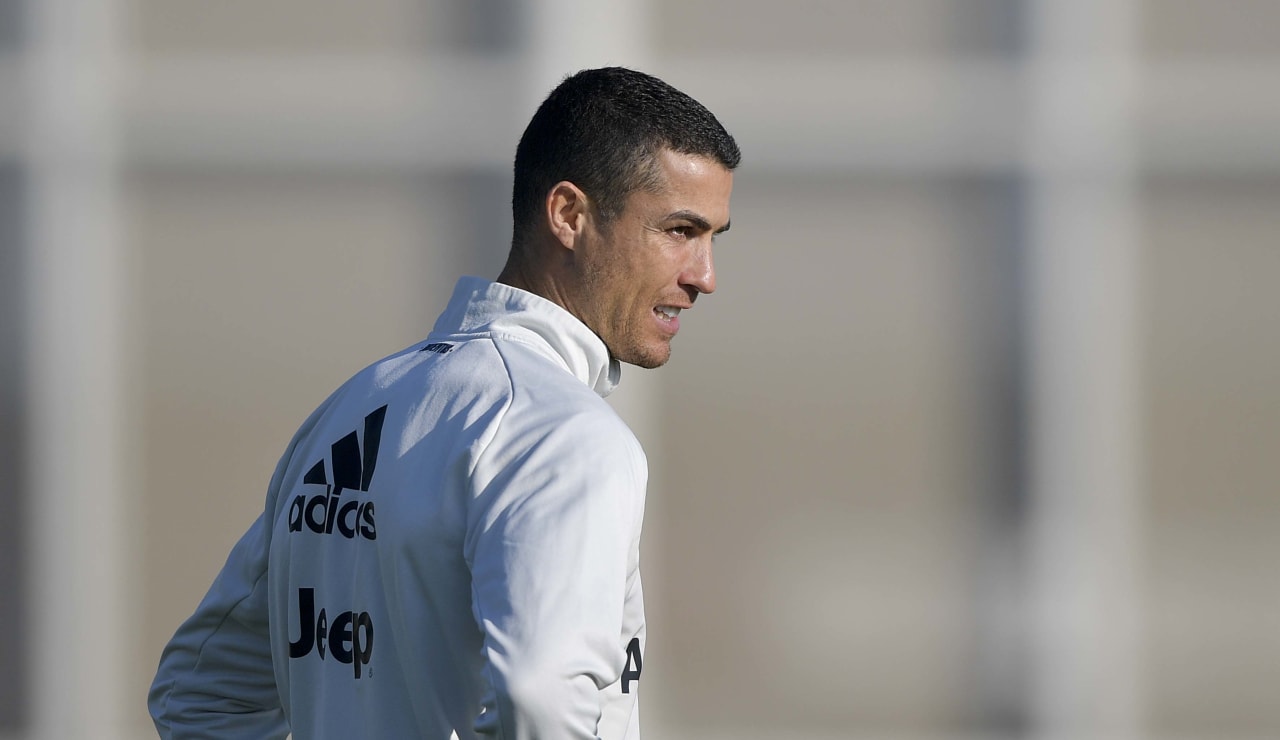 training ronaldo 20202611