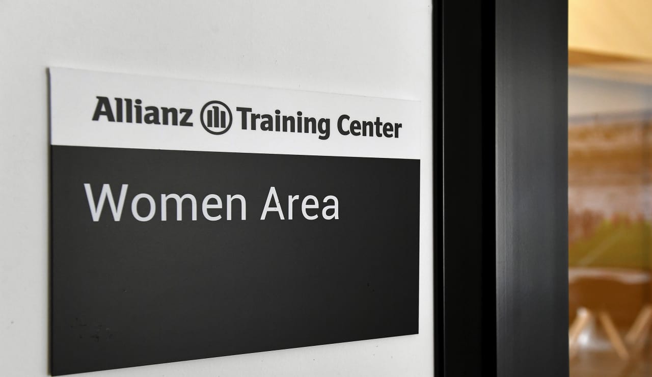 allianz training center 42