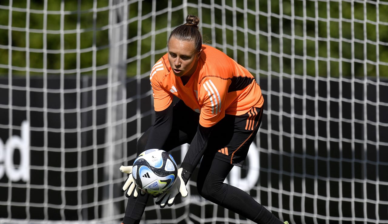Women Training Frankfurt 2