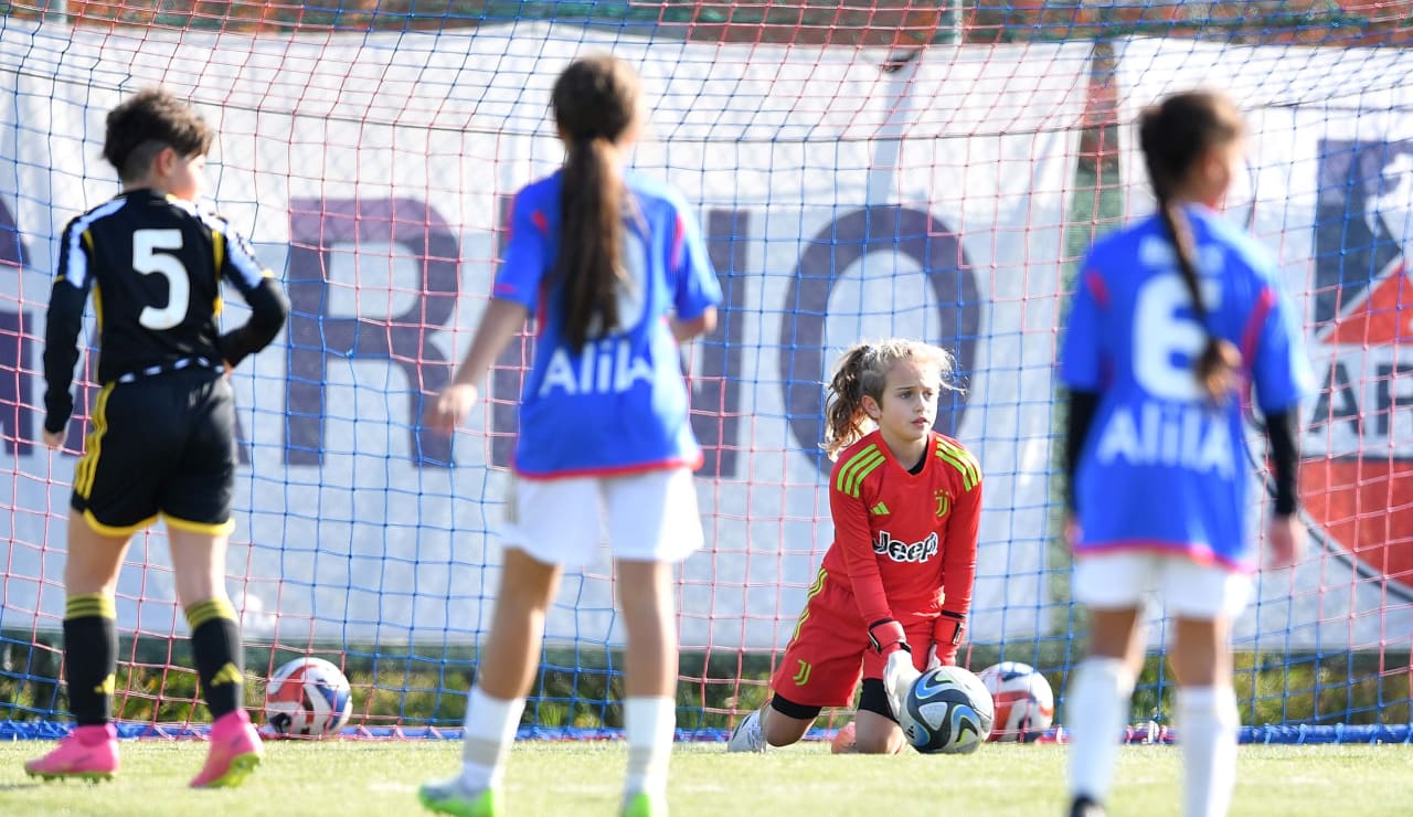 women U10 vs OL 13