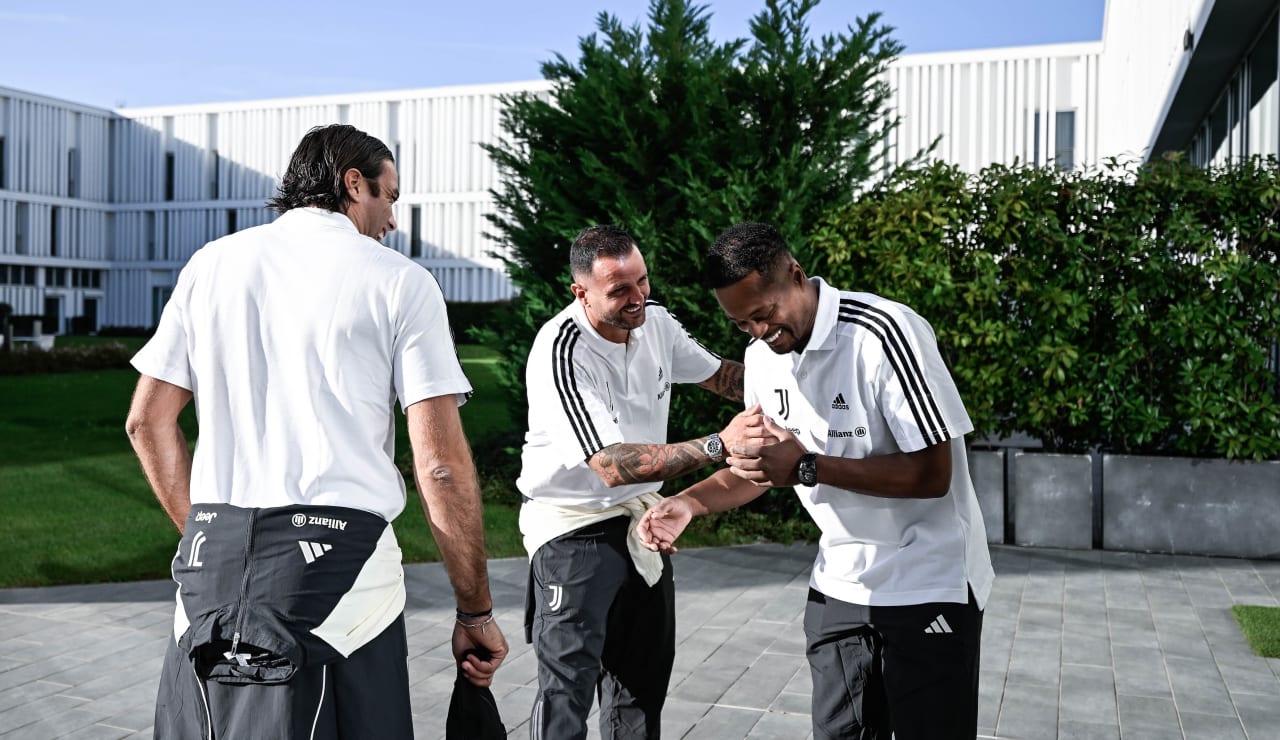 TOGETHER | LEGENDS JHOTEL30