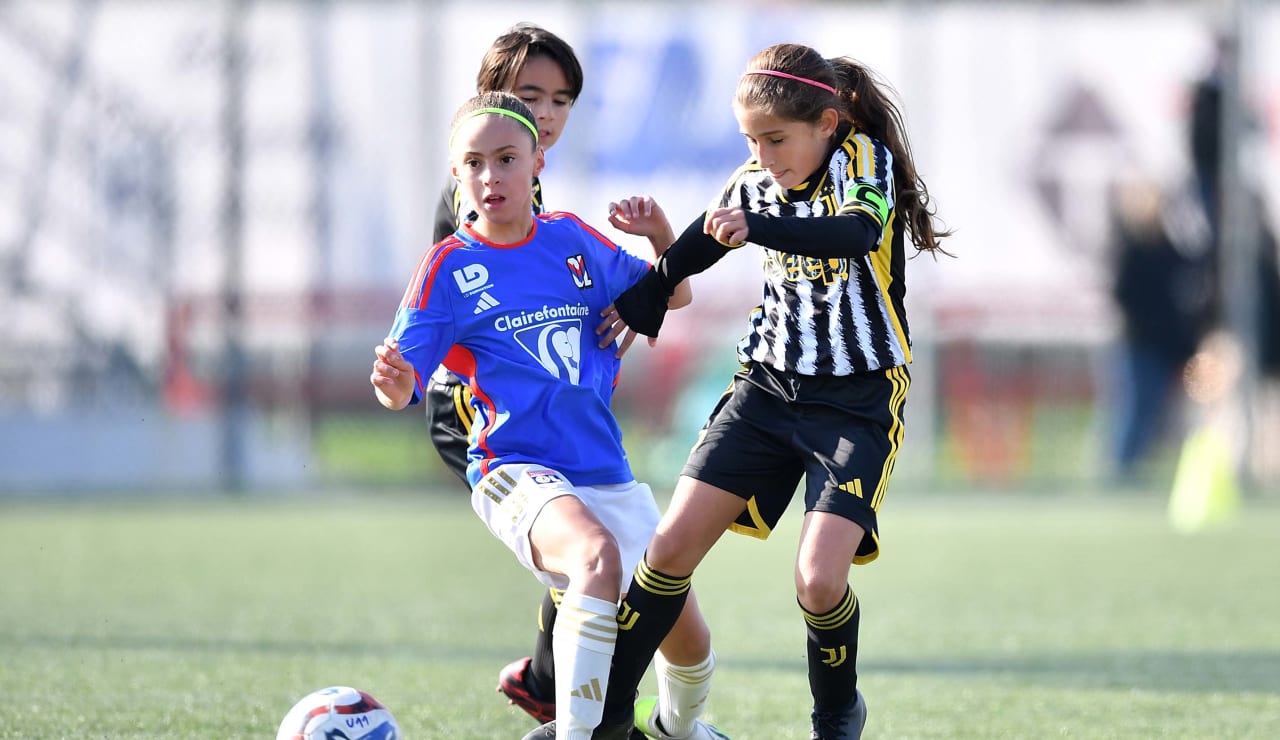 women U11 vs OL 4
