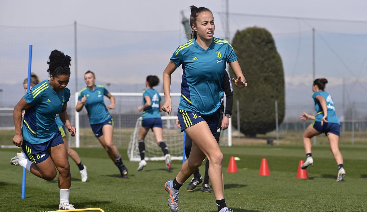 Juventus Women in allenamento a Vinovo 16