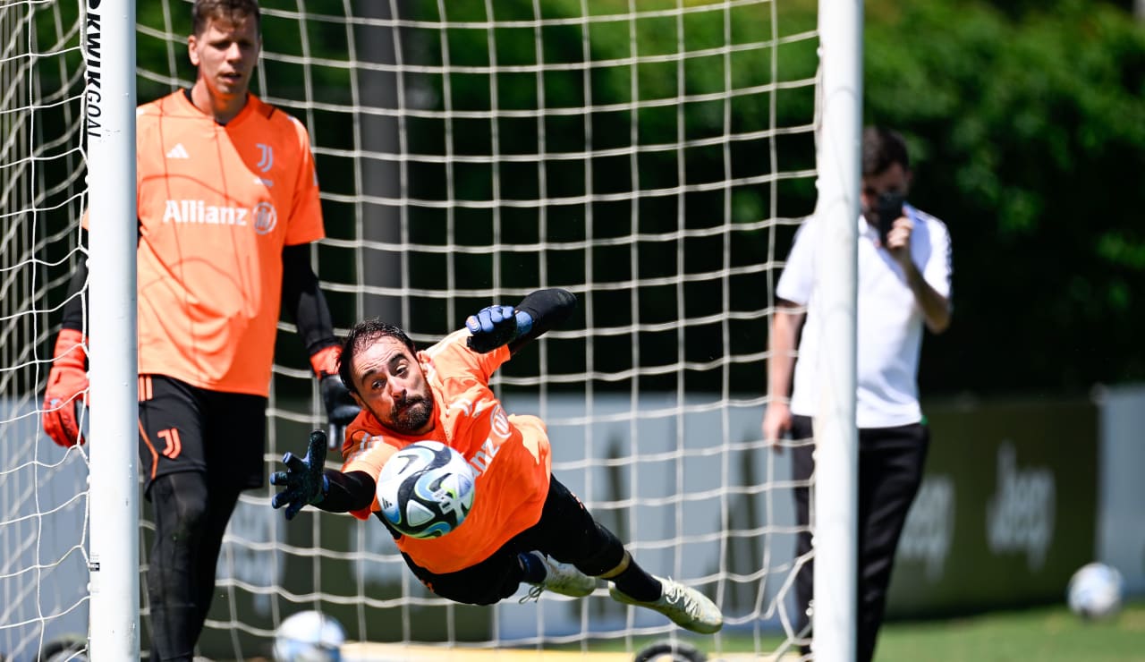 Last Training ahead of Juve-Milan  8