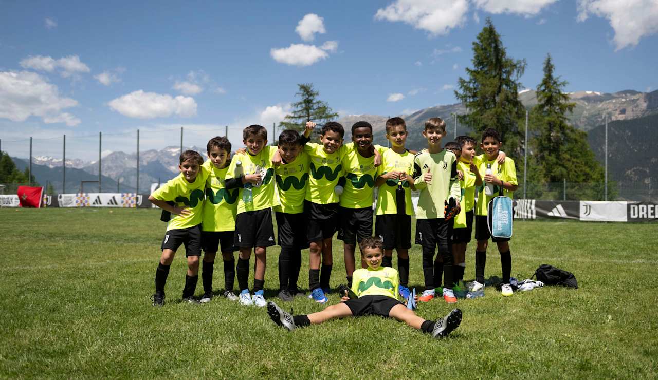 accademy 052