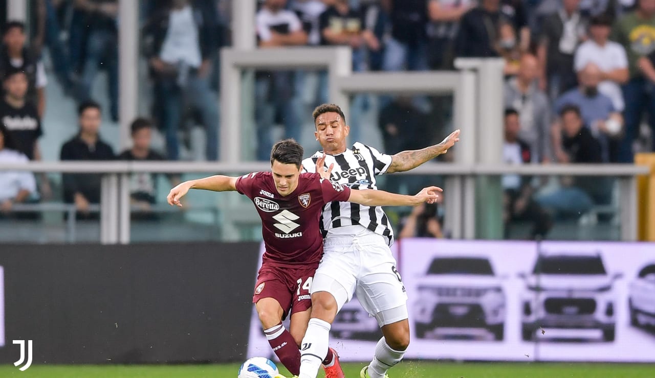 Num ótimo dérbi, o Torino peitou a Juventus, mas Locatelli está voando e  resolveu o jogo no fim