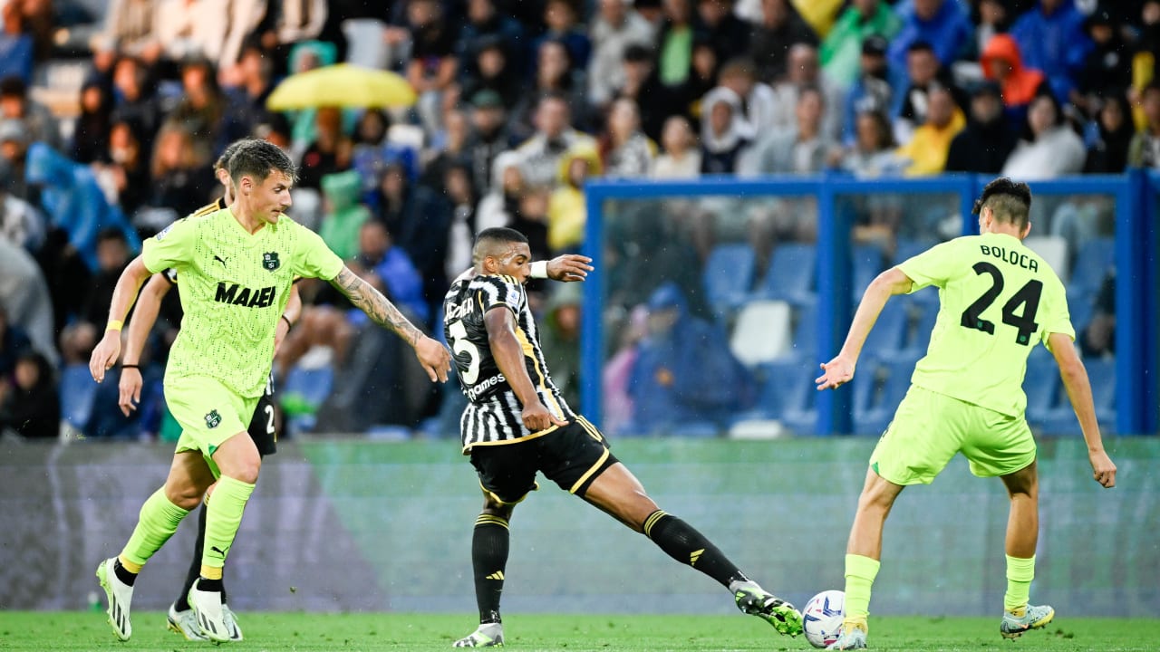 Sassuolo Juventus Serie A 2023 2024 Juventus Men S First Team Sassuolo Juventus Serie A 2023 2024 Juventus Men S First Team