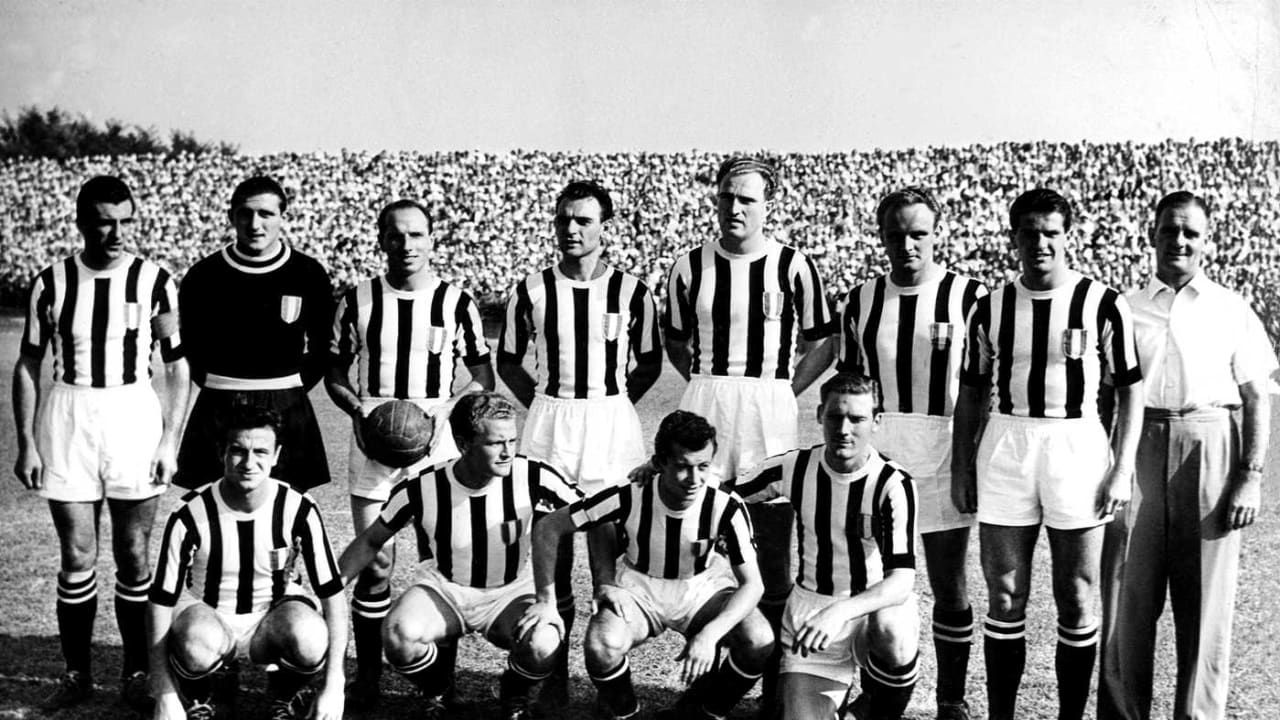 Jesse Carver born #OnThisDay in 1911 - Juventus