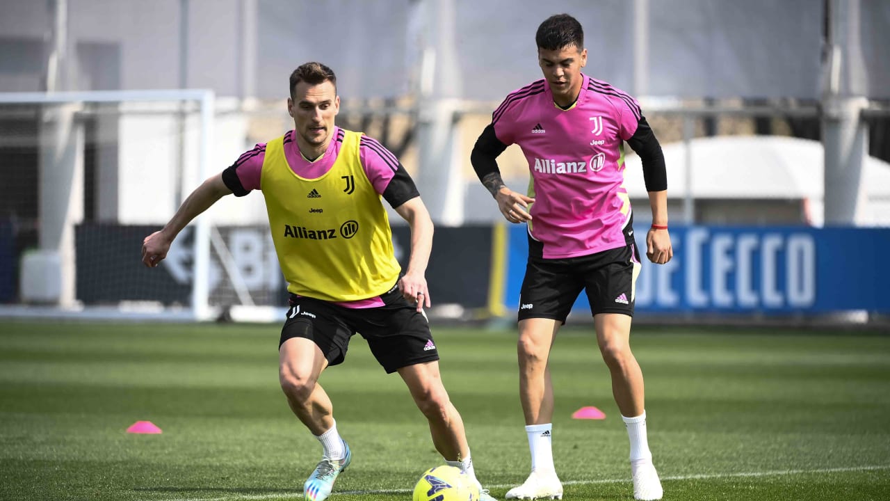 Training Center Thursday 23 March Juventus
