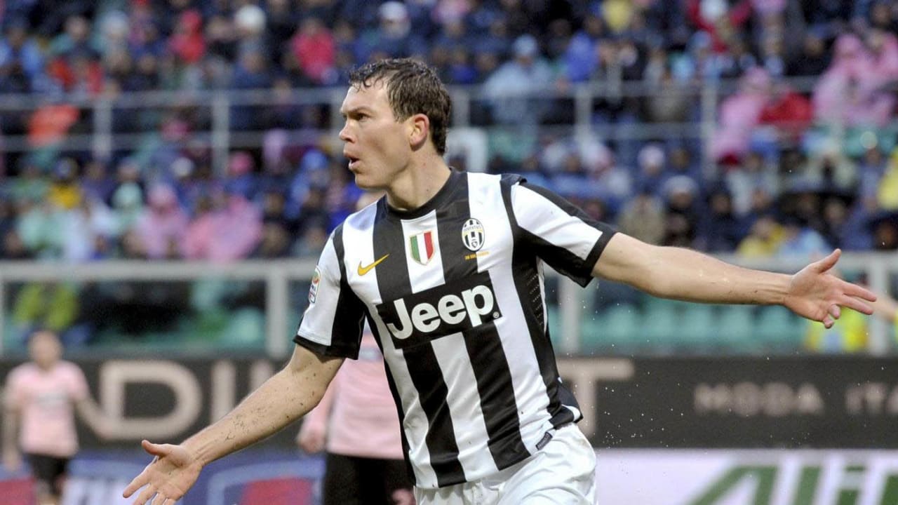 The Champions: Stephan Lichtsteiner - Juventus