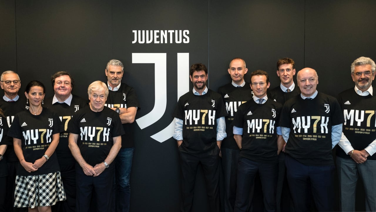 Juventus board celebrates #MY7H! - Juventus