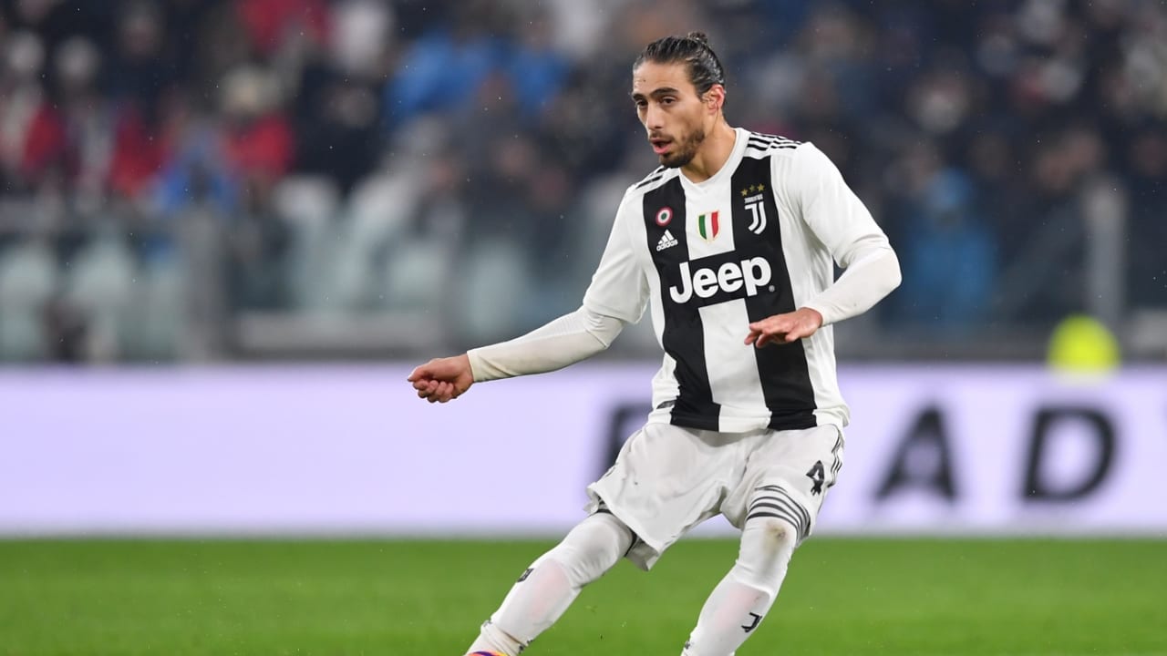 M Caceres футболист