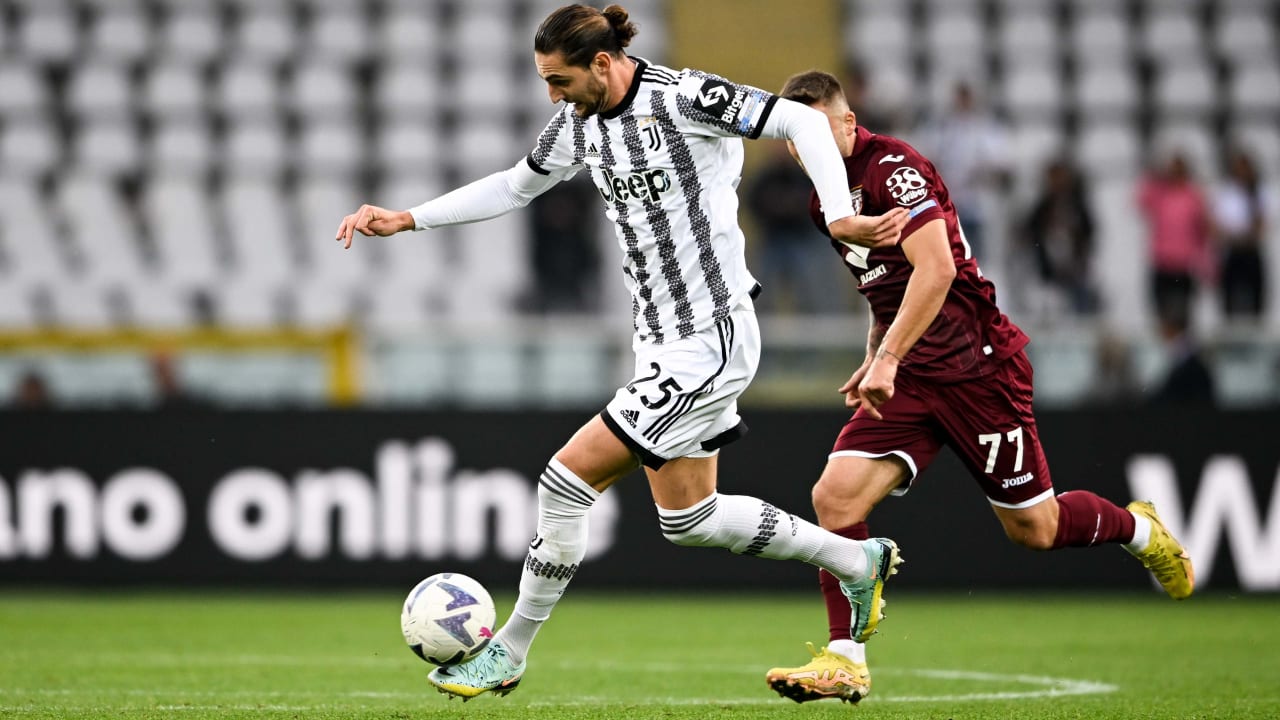 Turin, Italy. 09th Aug, 2023. Dean Huijsen of Juventus and Nicolo Cudrig of  Juventus NextGen U23 during the pre-season test match between Juventus Fc  and Juventus NextGen U23 on 09 August 2023