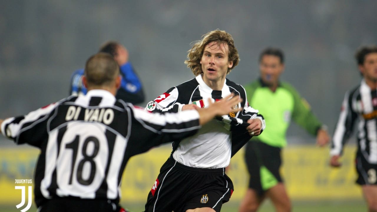A look back at Juve-Inter in 2003... - Juventus