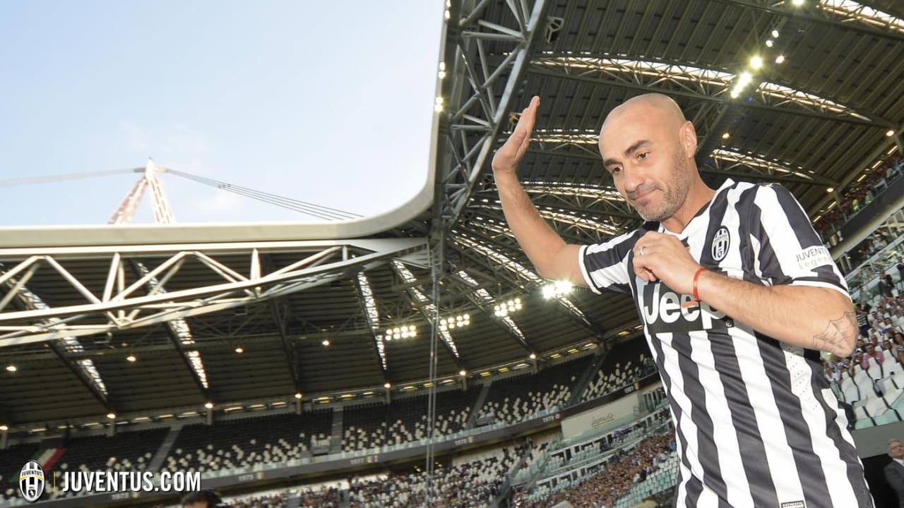 Happy birthday, Paolo - Juventus