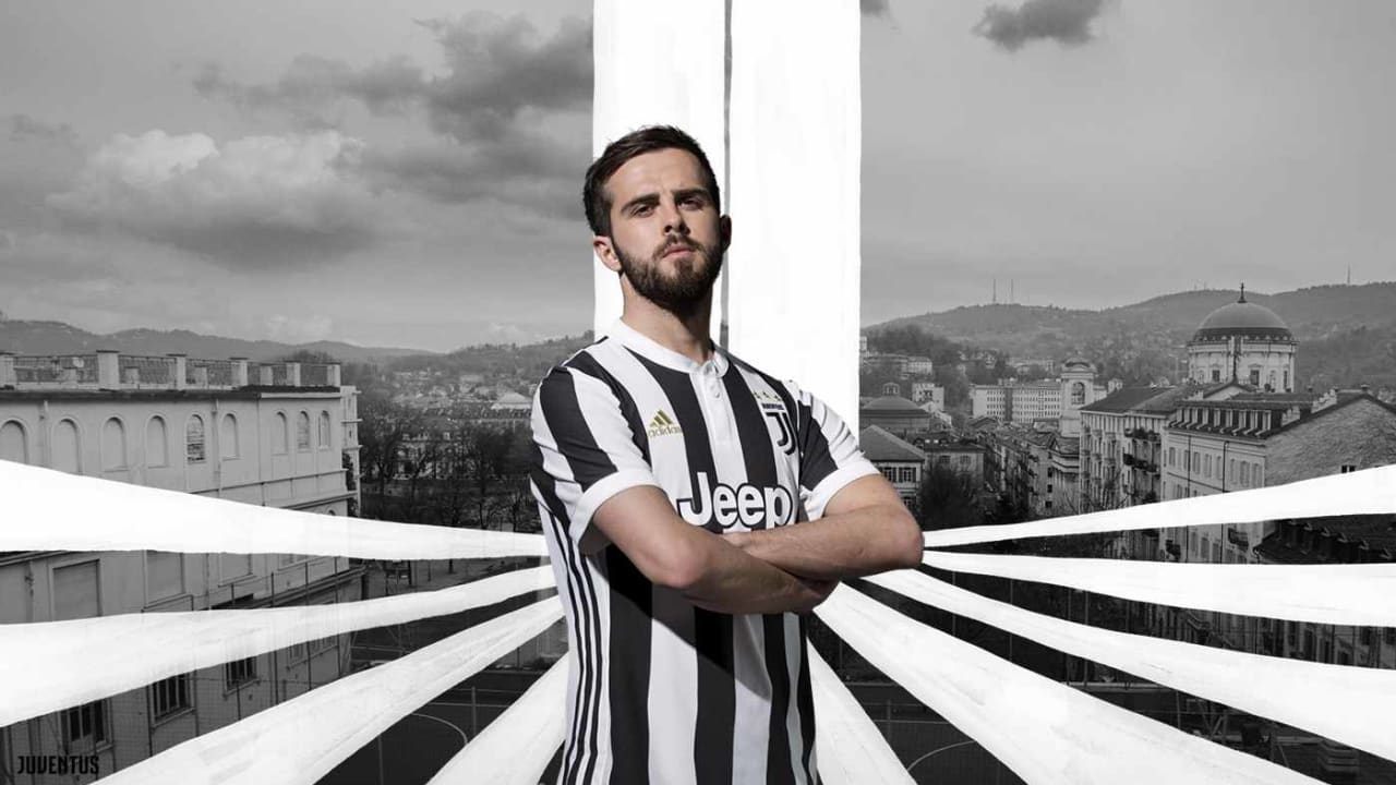 Krimpen verkorten Knipperen Presenting the new adidas home kit for 2017/18 - Juventus