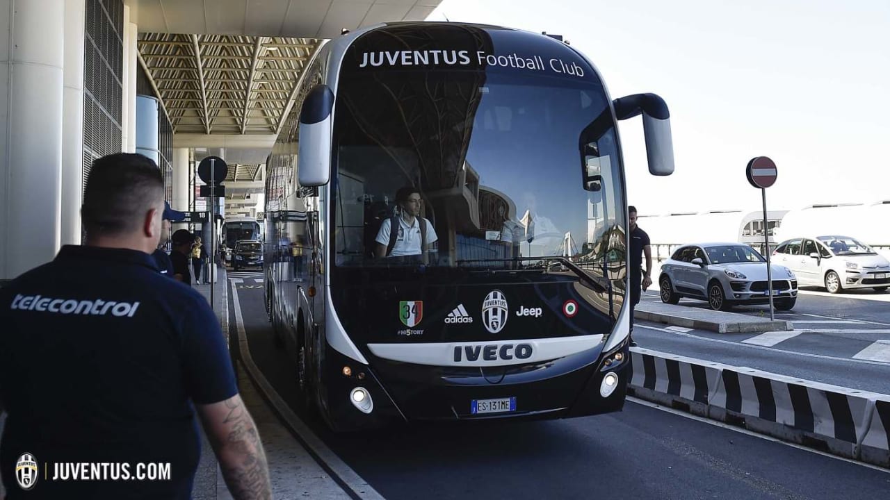 ユベントス Jeep ツアー16 公式進行中 Juventus ユベントス Jeep ツアー16 公式進行中 Juventus