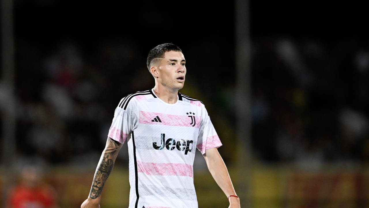 Matías Soule joins Frosinone on loan - Juventus
