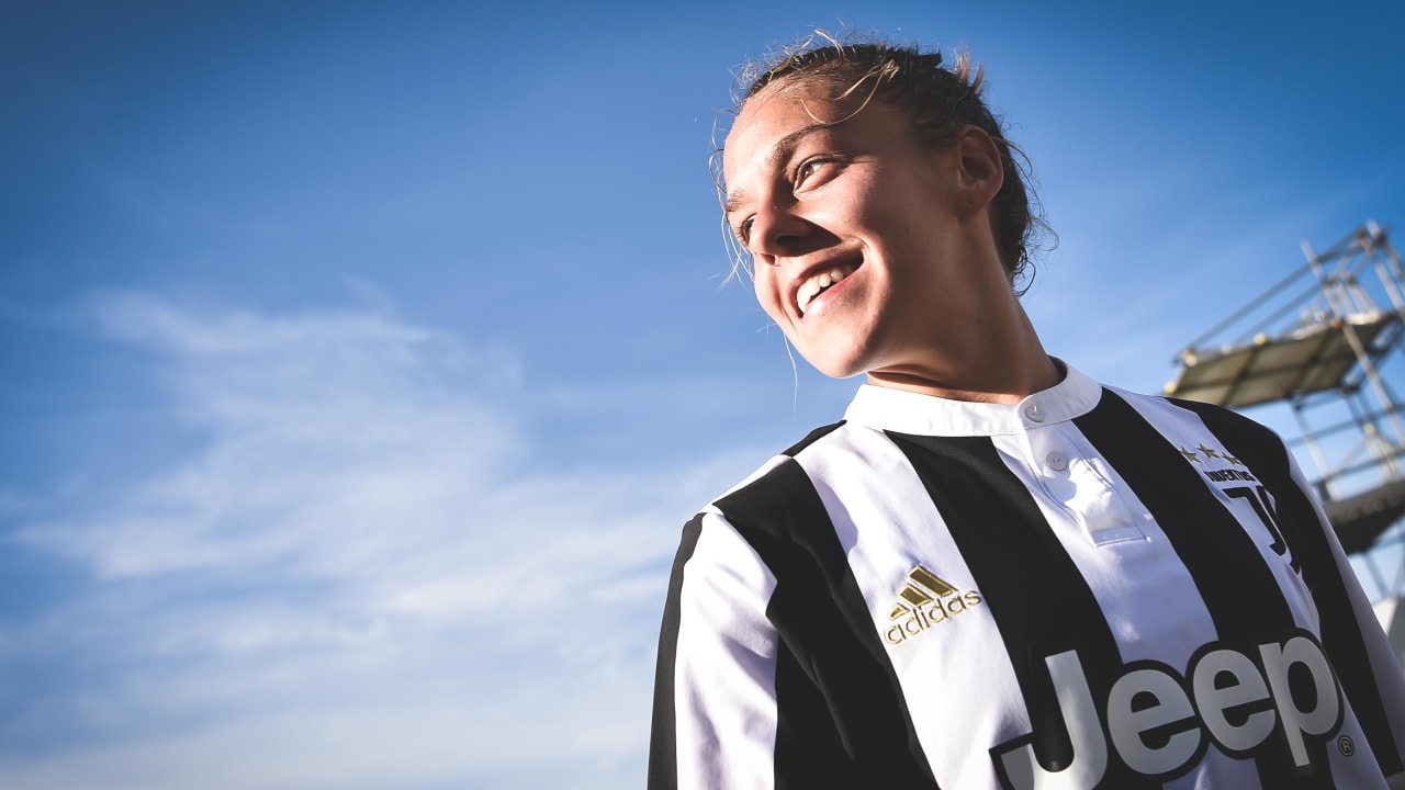 Lisa Botkin LISA BOATTIN | #F4BULOUS ENERGY - Juventus