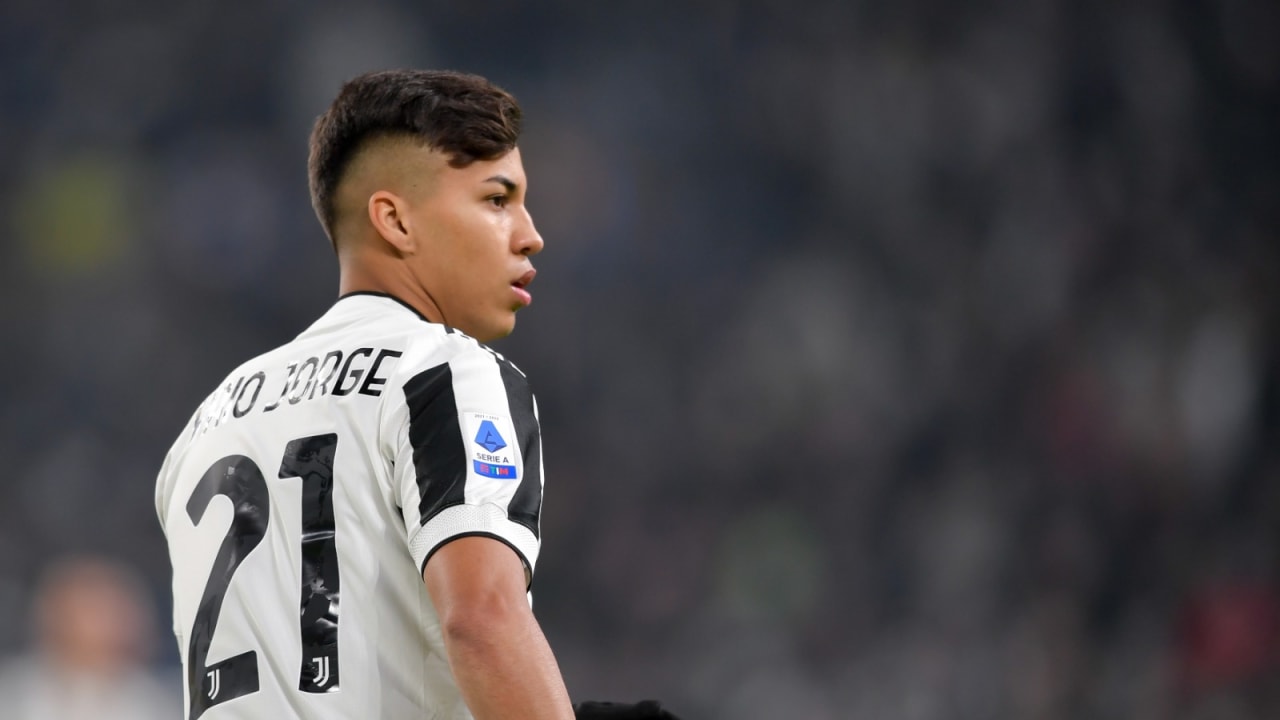 Kaio Jorge scores on Juventus U23 debut despite missing a penalty 