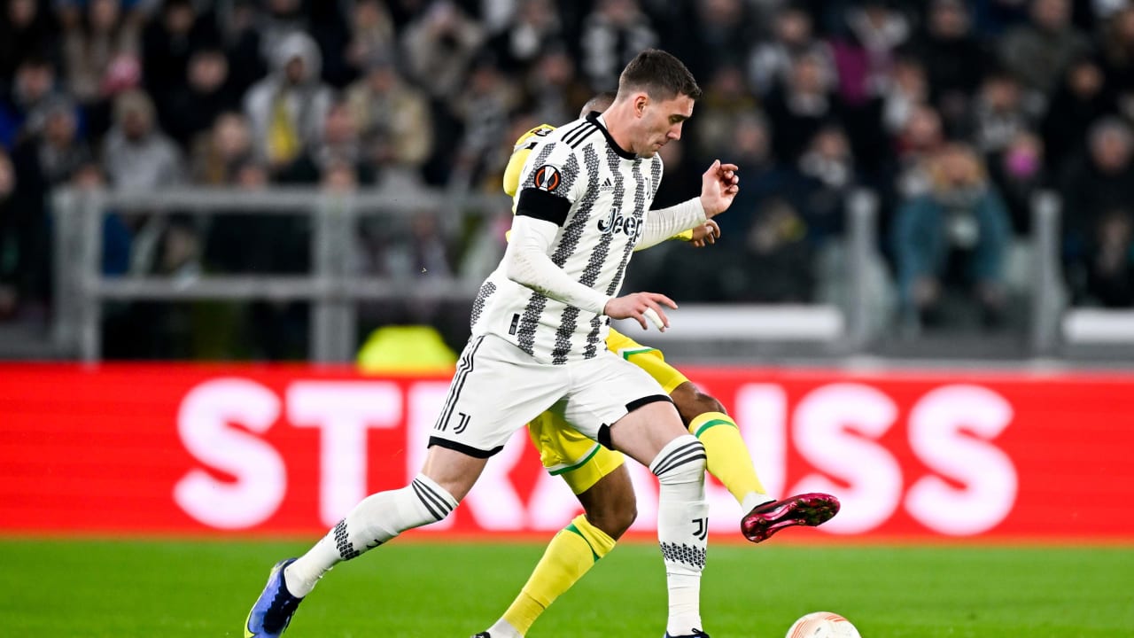 Dušan Vlahović in azione durante Juventus - Nantes