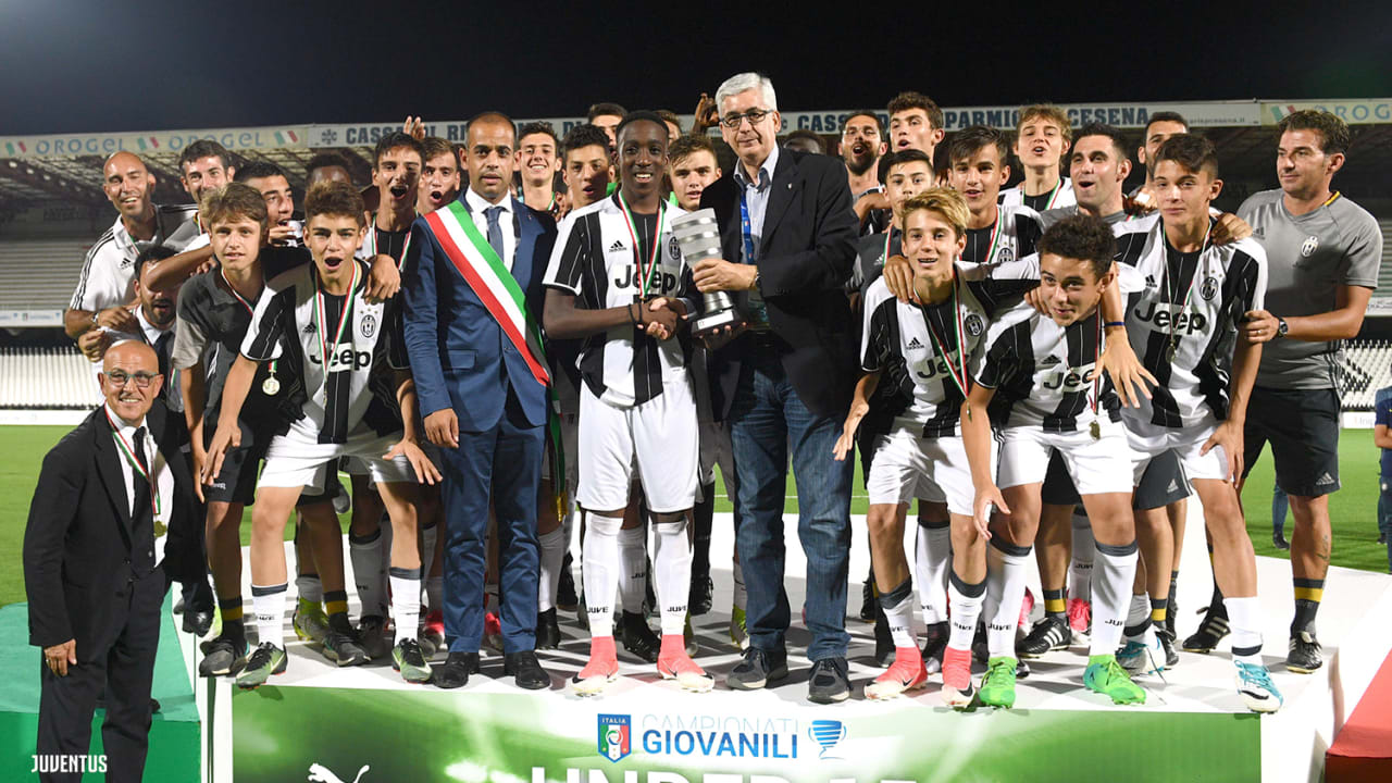 20171226_u15_campione.jpg