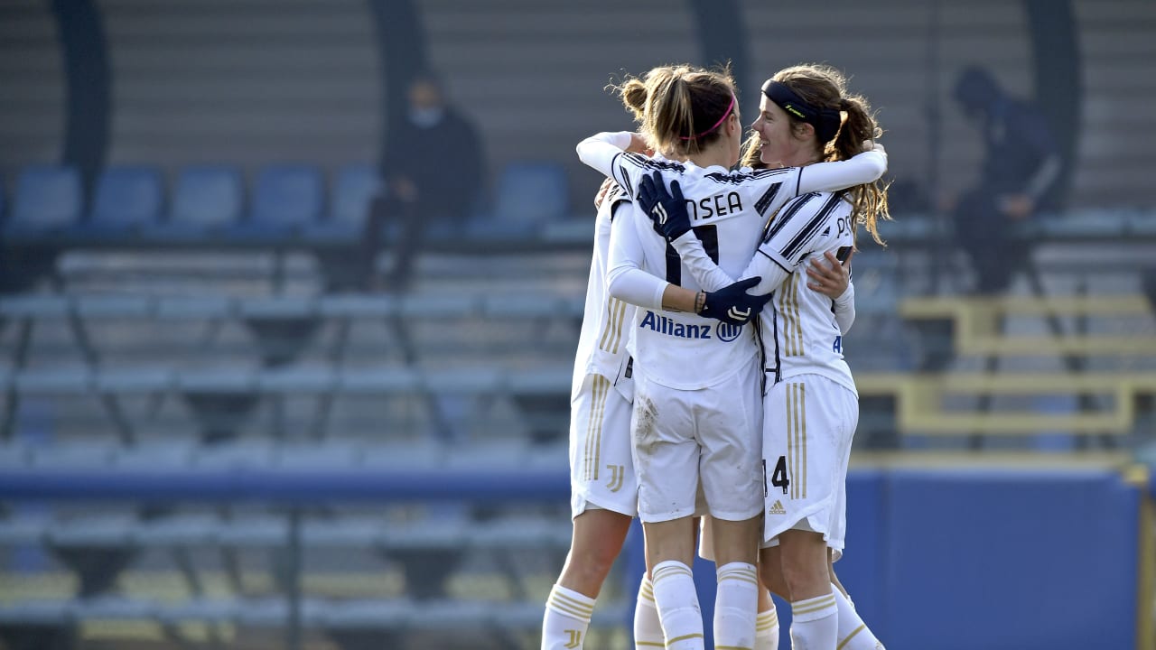 J Women - Inter