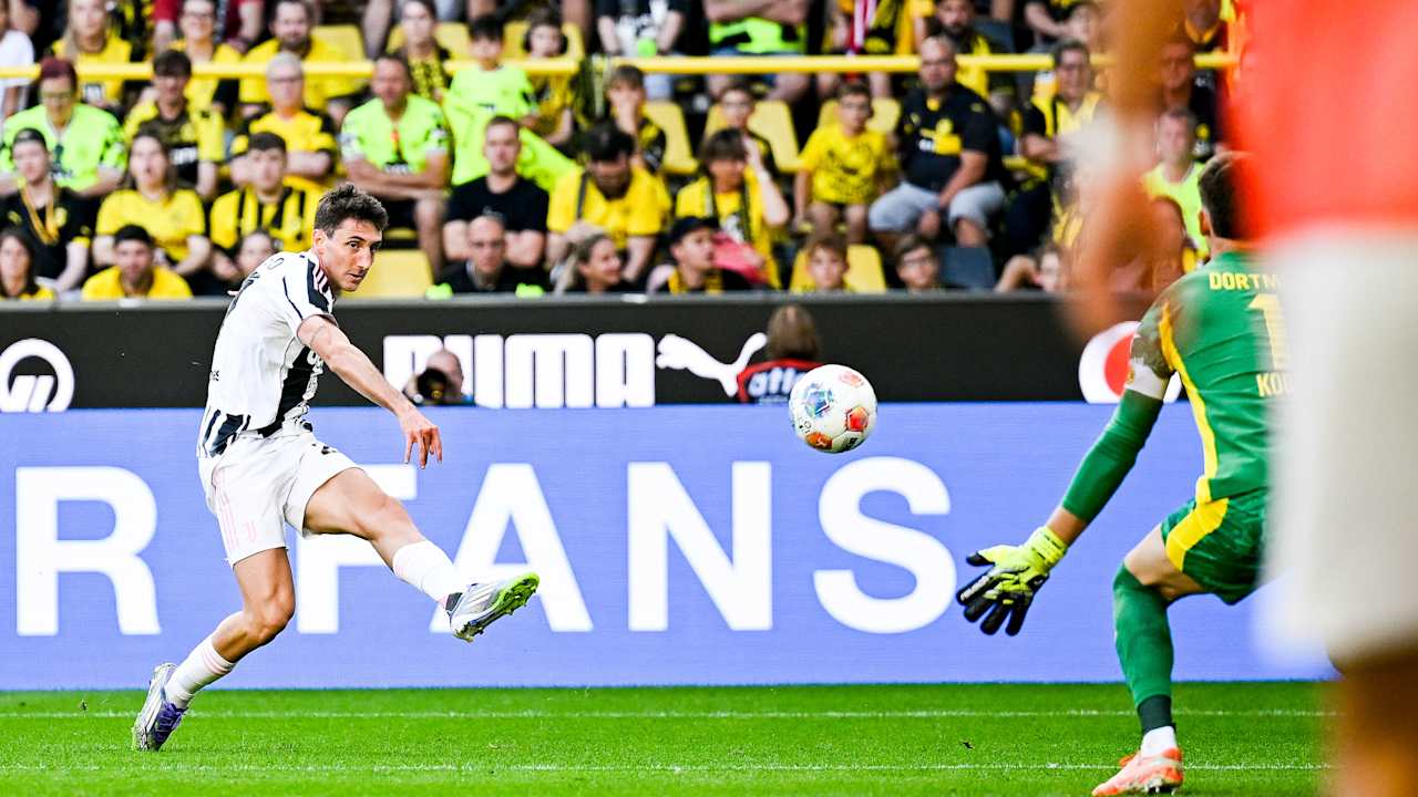 friendly borussia juve gallery 4
