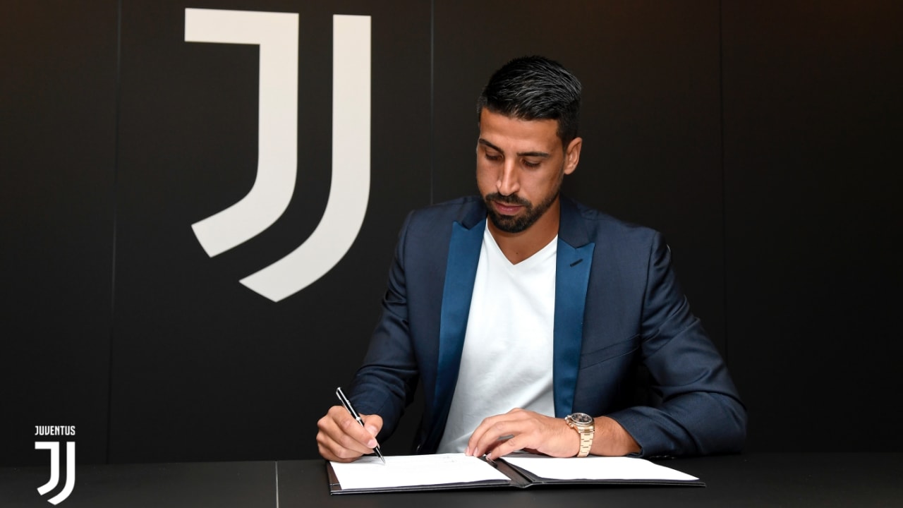 khedira_firma01.jpg