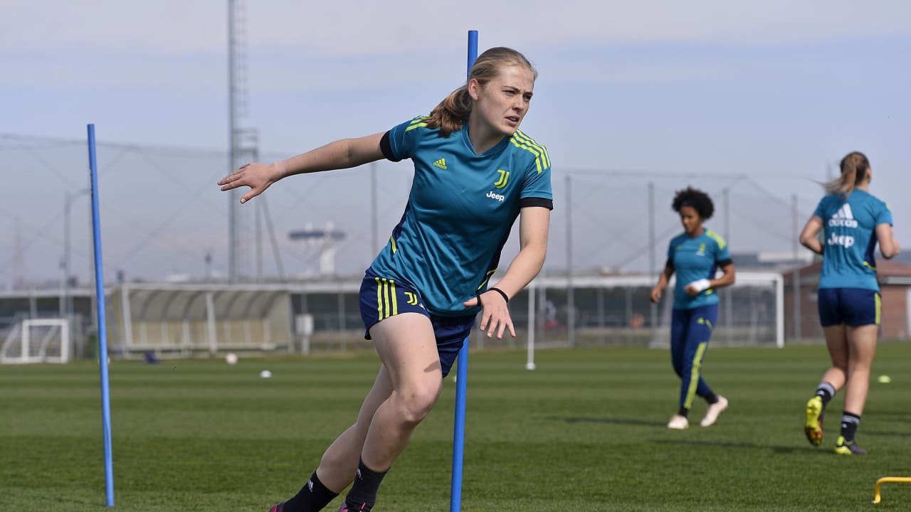 Juventus Women in allenamento a Vinovo 13