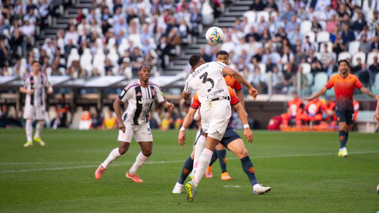 3AG_7692_dfa03a08-3fb1-48c2-a383-a966f1e138ac