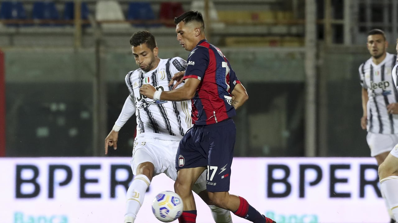 تقسیم امتیازات در برابر کروتونه 