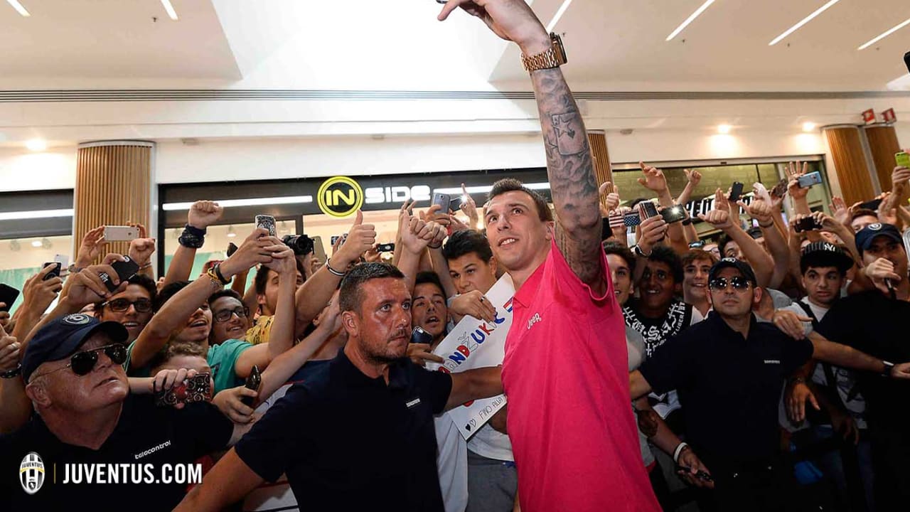 mandzukic seflie.jpg