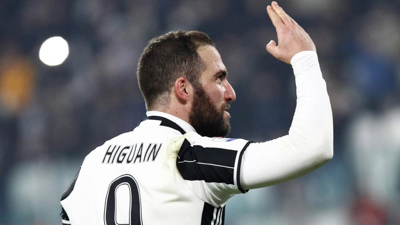 higuain_juventus-napoli_feb2017.jpg