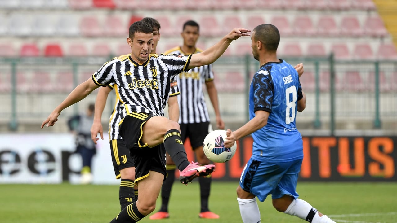 Riccardo Turicchia in azione durante Juventus Next Gen-Cesena