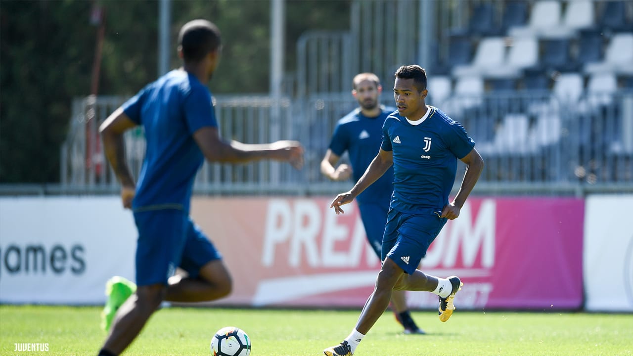 20171012_alex_sandro_training_02.jpg